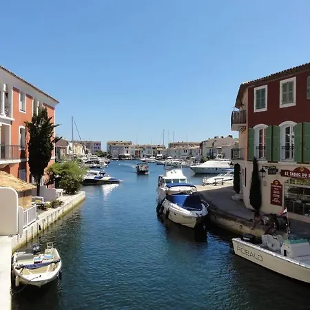Appartement Au Bord De L Eau De Port *