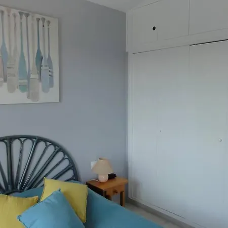 Appartement Au Bord De L Eau De Port