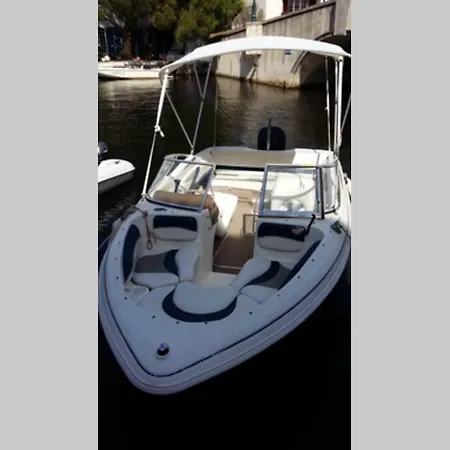 Appartement Au Bord De L Eau De Port Grimaud